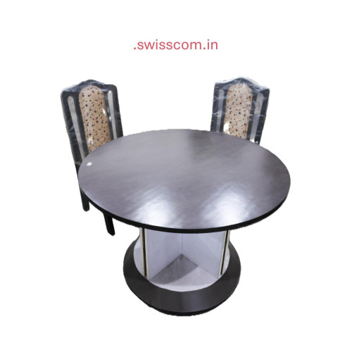 Round Top Wooden Dining Table without Chairs